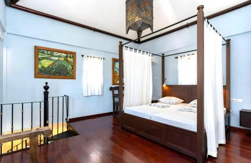 Alozaina Apartamento | Castle Tower apartment PICASSO in rural holiday park
