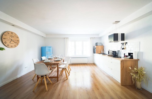 Orth Apartamento | Castle view: A1connection/fireplace/parking/kitchen