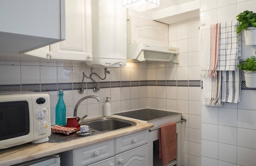 Mouraria Apartamento | Castle View at Lisbon Heart Apartment, By TimeCooler
