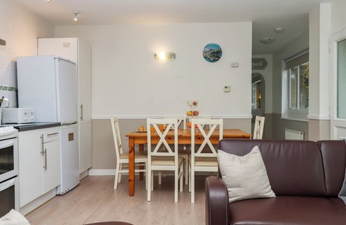 Watermouth Cabaña | CASTLE VIEW LODGE, pet friendly, with pool in Ilfracombe
