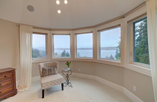 Inglewood Casa | Castillo con vistas al lago Sammamish.