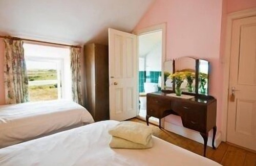 Tully Cama Y Desayuno | Castlehouse B&B