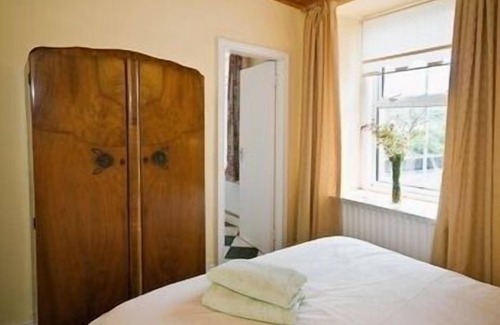 Tully Cama Y Desayuno | Castlehouse B&B