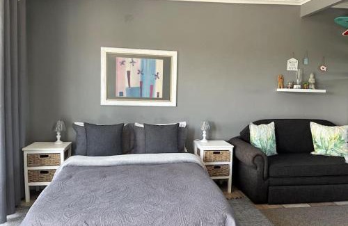 Cape Saint Francis Apartamento | Casual, beachy and 100m to Seals Surf Spot