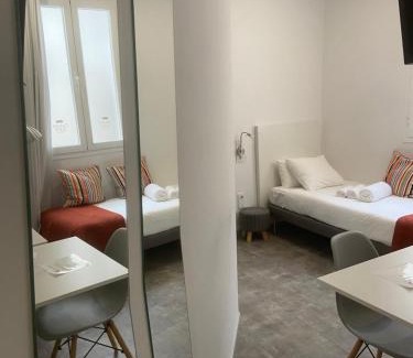 La Trinidad-San Juan y Todos los Santos Apartamento | Casual Suite in Córdoba