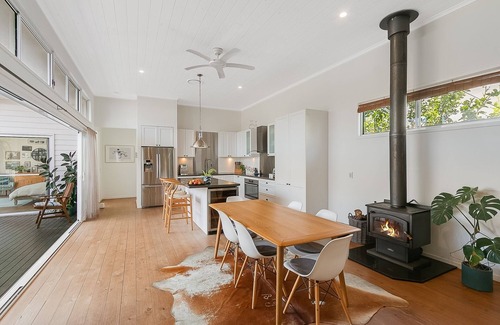 Casuarina Casa | Casuarina Lux House - 4BR Pet-Friendly Beach House by uHoliday