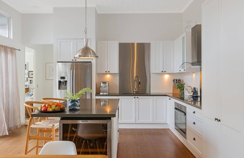 Casuarina Casa | Casuarina Lux House - 4BR Pet-Friendly Beach House by uHoliday