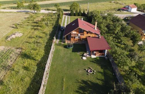 Riu de Mori Casa | Casuta-Lacului