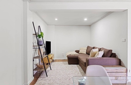 Rathmines Casa | Catalina Bay Getaway / Rathmines