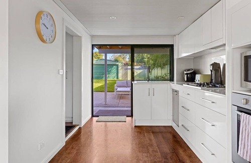 Rathmines Casa | Catalina Bay Getaway / Rathmines