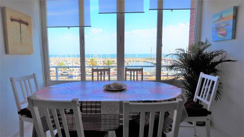 Masnou Apartamento | CATALINA PORT & BEACH -3 dormitorios