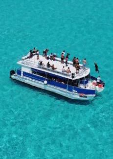 Punta Cancún Alquiler De Eote | Catamaran Fragata Cancun