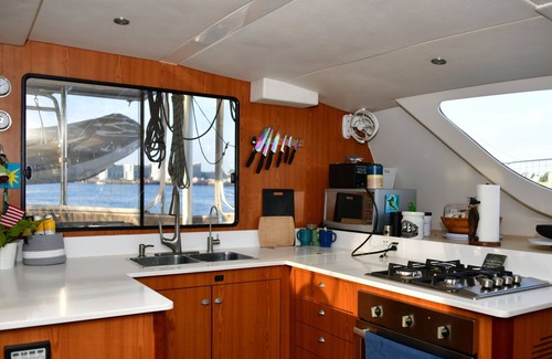 Titusville Alquiler De Eote | Catamaran Vacation n the Water!