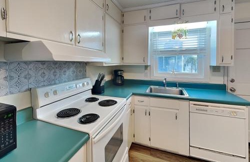 Topsail Beach Casa | Catch A Wave