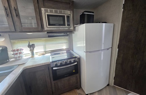 Rogers Bay Casa | Catchin' Rays Camper NTB