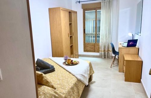 Jaén Apartamento | Catedral del AOVE, centro histórico, espacioso y tranquilo, 9 personas