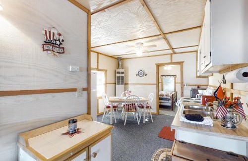 Eagle River Casa | Catfish Cottage B