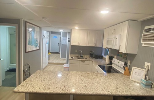 Venice Alquiler De Eote | Catfish house boat for rent, sleeps 8,Ice machine. perfect place to fish 🐠