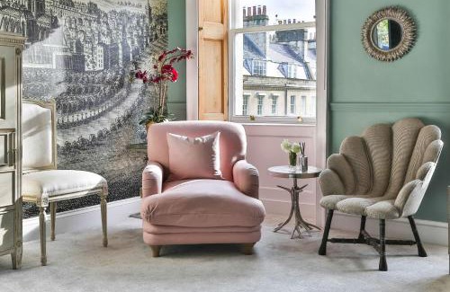 Upper Town Casa | Catharine Place