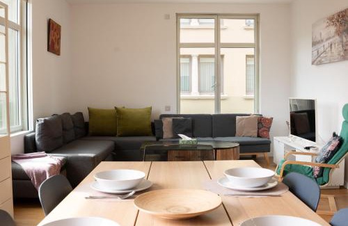 El Born Apartamento | Cathedral Charm on Via Lantana