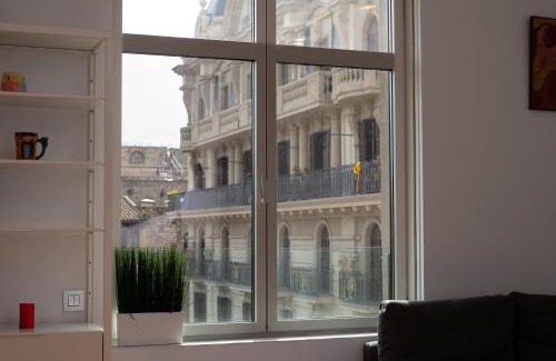 El Born Apartamento | Cathedral Charm on Via Lantana
