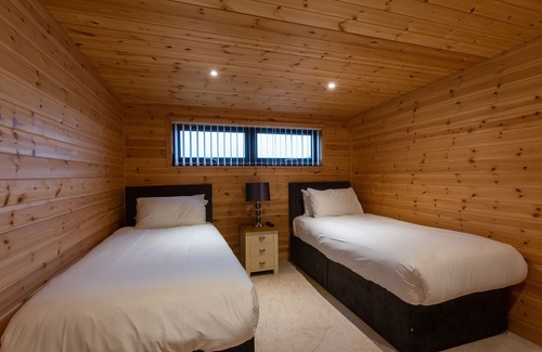 Ely Cabina | Cathedral View 1 - Luxury Lodge with Hot Tub