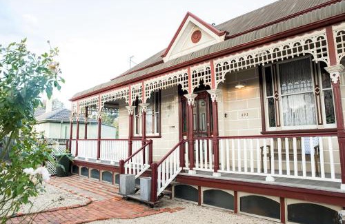 Bendigo Casa | Cathedral View - Sleeps 16
