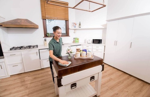 Bendigo Casa | Cathedral View - Sleeps 16