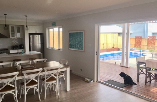 Catherine Hill Bay Casa | Catherine Hill Bay Hampton's Style home with Pool in Lake Macquarie