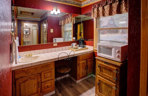 Big Bear City Cabina | Cathy's Cottages