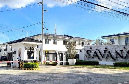 San Pablo Casa | CatNap Townhouse in Savana: Your Home Away From Home