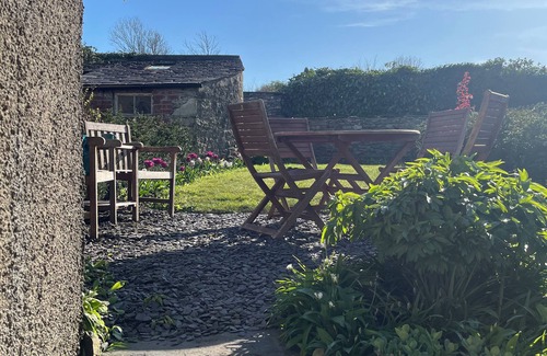 Cark Cabaña | CATON LANE HOUSE, pet friendly, with open fire in Cark In Cartmel
