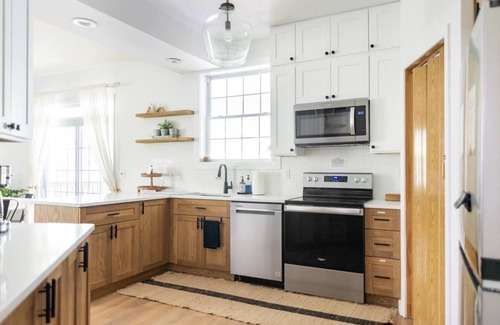 Catskill Casa | Peaceful Cabin on 2.5 Wooded Acres- 3 Bed/2.5 bath