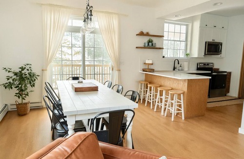 Catskill Casa | Peaceful Cabin on 2.5 Wooded Acres- 3 Bed/2.5 bath