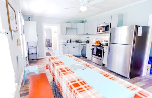 West Saugerties Casa | Catskill Mtn Farmhouse close to Woodstock