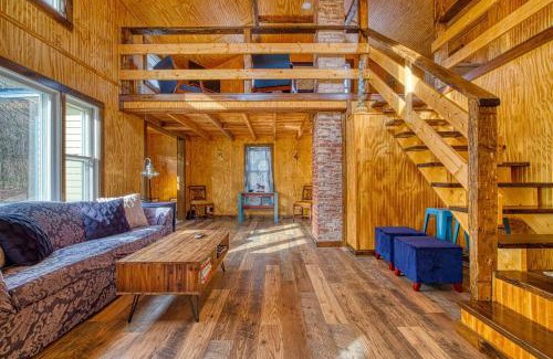 Elka Park Casa | Catskills Cottage with Deck, 7 Mi to Hunter Mtn