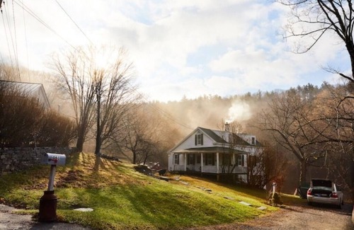 Rensselaerville Casa | Catskills retreat on 4.5 acres w/ fully stocked kitchen and fire pit—Sleeps 9