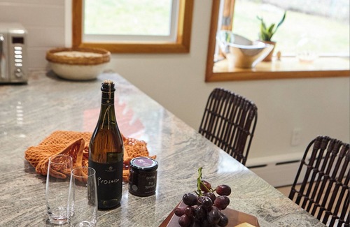 Saugerties Casa | Catskills Retro Retreat- Unique 3 Bd/ 2 Ba Upstate Home w/ Hot Tub & Firepit -mins from Woodstock