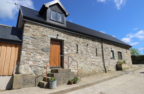 Cardigan Cabaña | Cattle Tree Cottage