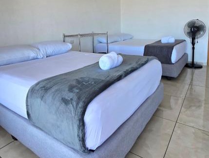 Monteverde Hotel | Cattleya Family