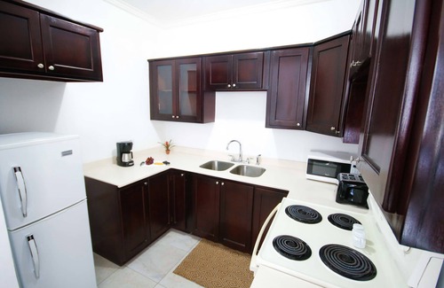 Saint Andrew Apartamento | Cattleya's New Kingston Guest Apartment