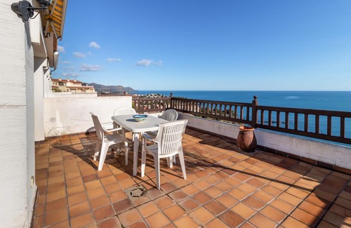 Llanca Apartamento | Cau del Llop 77 - Ático con terraza y vistas