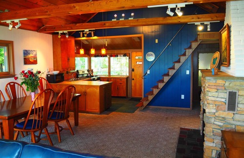 Honor Casa | Cavalier Cottage - PRIVATE WATERFRONT COTTAGE W/ HUGE DOCK AND 4 KAYAKS!