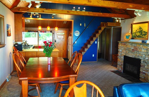 Honor Casa | Cavalier Cottage - PRIVATE WATERFRONT COTTAGE W/ HUGE DOCK AND 4 KAYAKS!