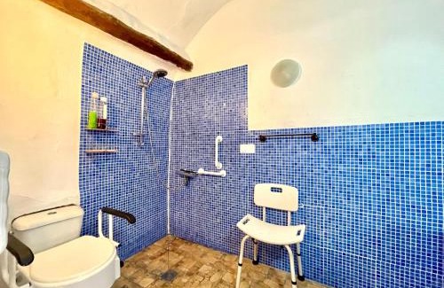 Cullar Casa | Cave Houses Ed, Yara and Nadieh with PRM facilities