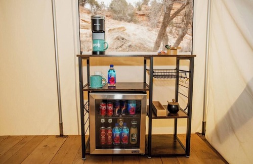 Kanab Cabina | Cave Lakes Canvas Cabin Suite with Soaker tub #2
