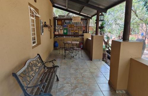 Madeteleli Apartamento | Cave View self catering cottages