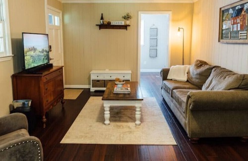 Dahlonega Cabaña | Cavender Creek Cottage - on Dahlonega Wine Trail