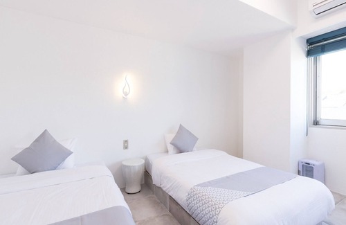 Yokosuka Hotel | CaveStyleTwinRoom / Yokosuka Kanagawa
