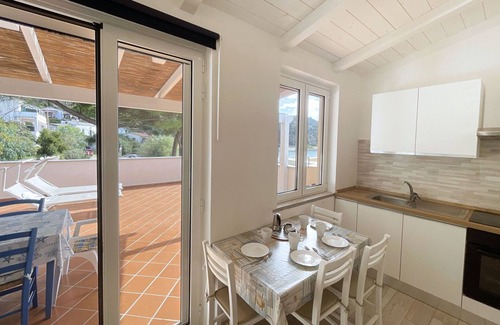 Cavoli Apartamento | Cavoli beach, a few steps from the wonderful sea!